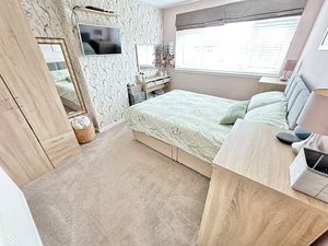 Glen Road Great Sutton